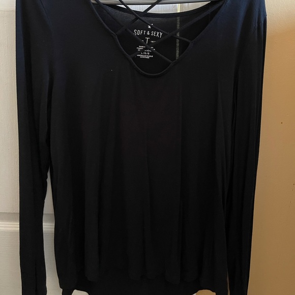 Black long sleeve top - Picture 2 of 2